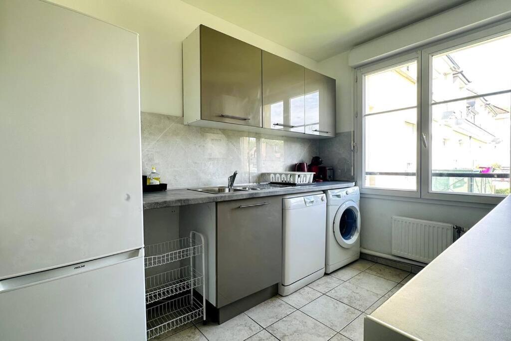 Apartment 3 Bedroomed Serris Val D'Europe Disneyland Paris Exterior photo