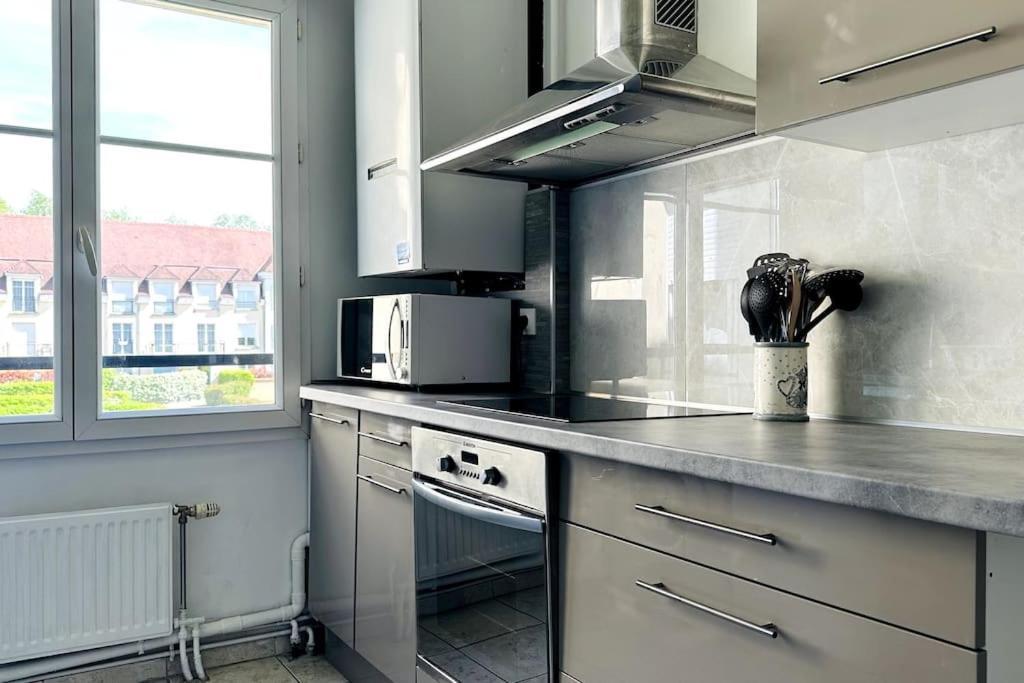 Apartment 3 Bedroomed Serris Val D'Europe Disneyland Paris Exterior photo