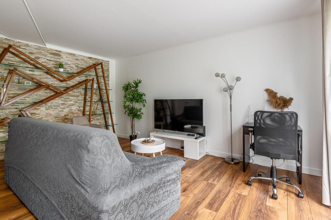 Apartment 3 Bedroomed Serris Val D'Europe Disneyland Paris Exterior photo